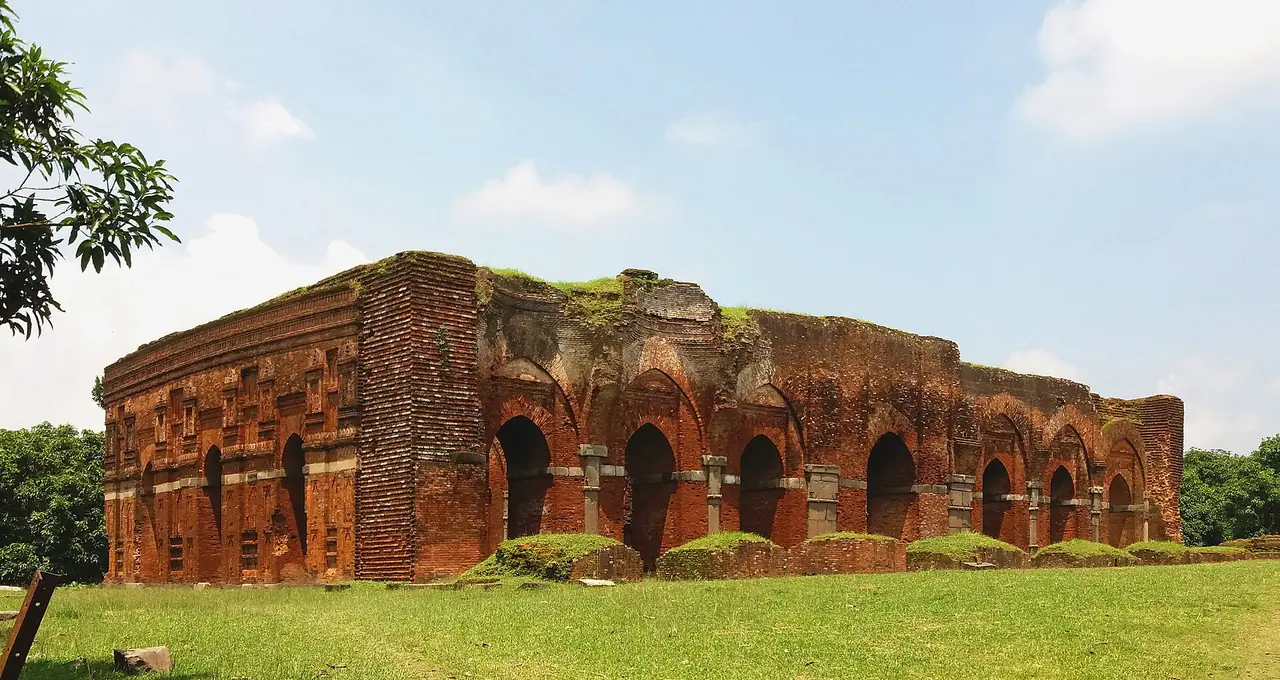 দারাসবাড়ি মসজিদ ও মাদ্রাসা