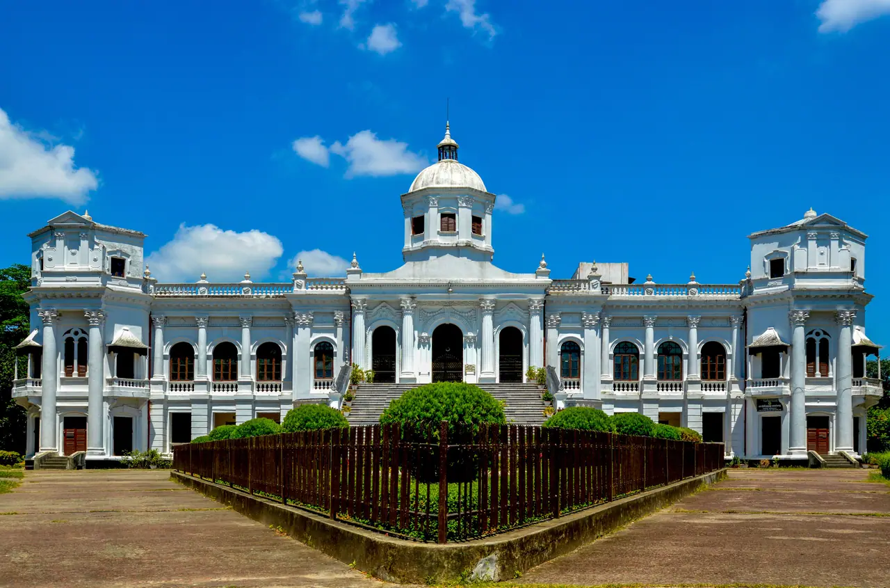 লালদিঘি নয় গম্বুজ মসজিদ, বদরগঞ্জ
