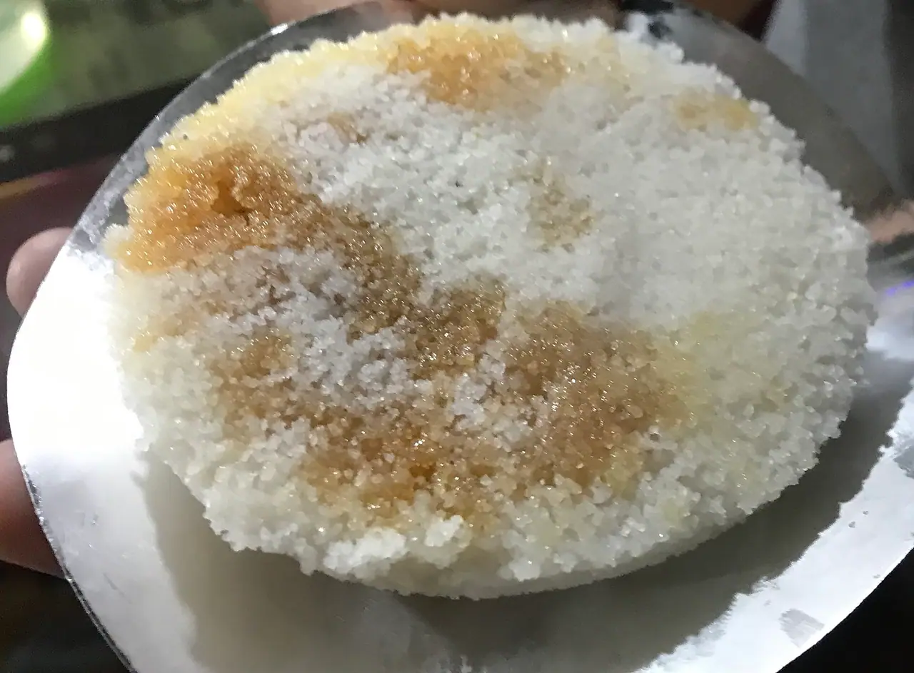 Winter pitha with date gur