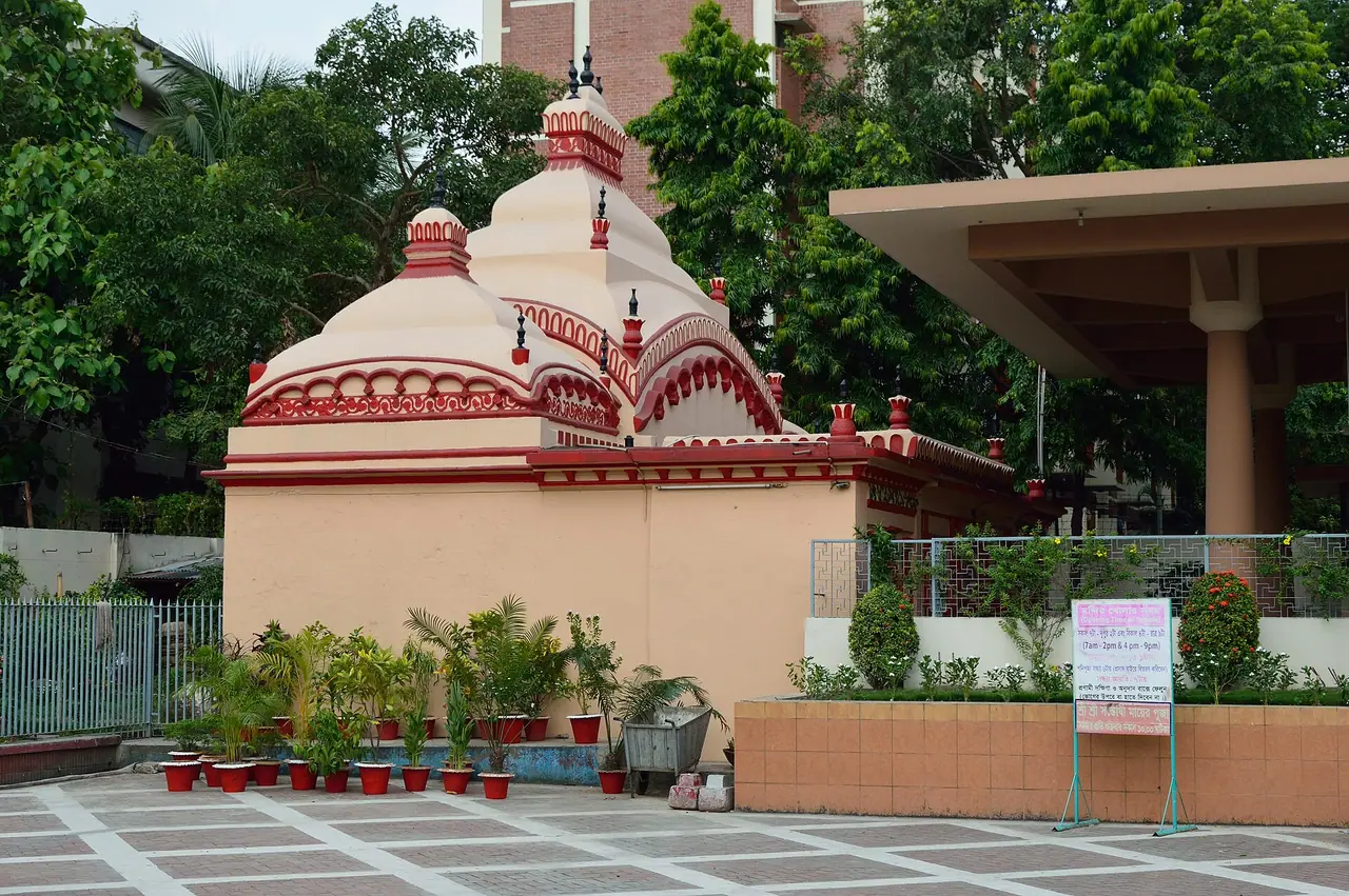 ঢাকেশ্বরী জাতীয় মন্দির