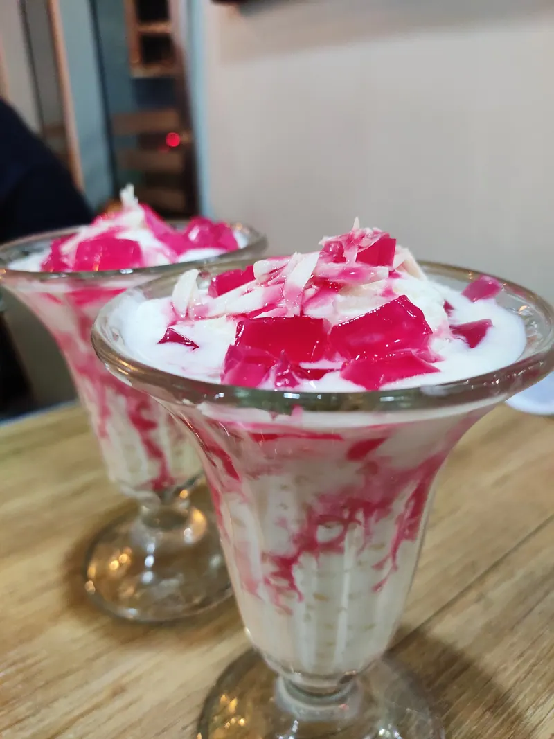 বিউটির লাচ্ছি-ফালুদা