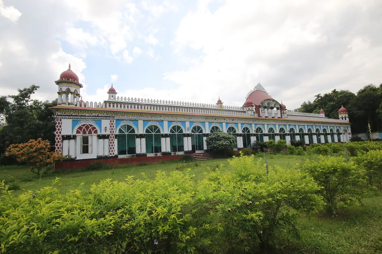 ধনবাড়ী নবাব প্যালেস ও মসজিদ