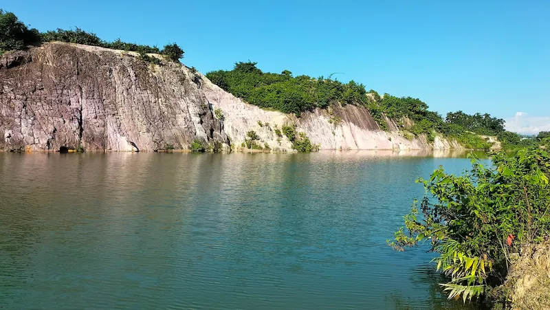 বিজয়পুর সাদামাটির পাহাড়