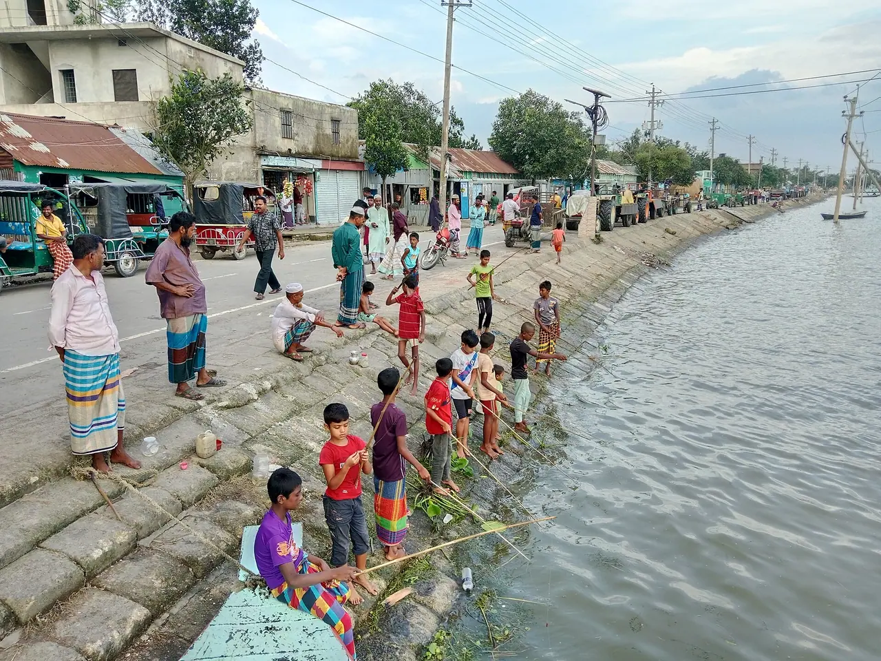হাওরের তাজা মাছ