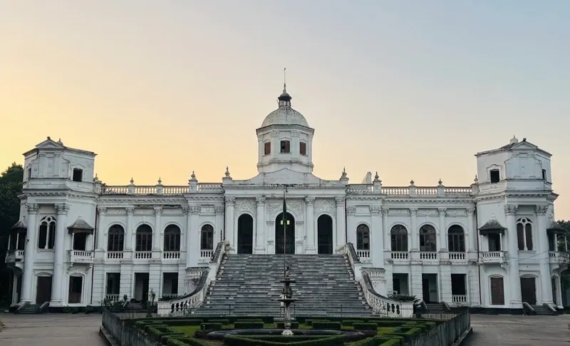 তাজহাট জমিদারবাড়ি