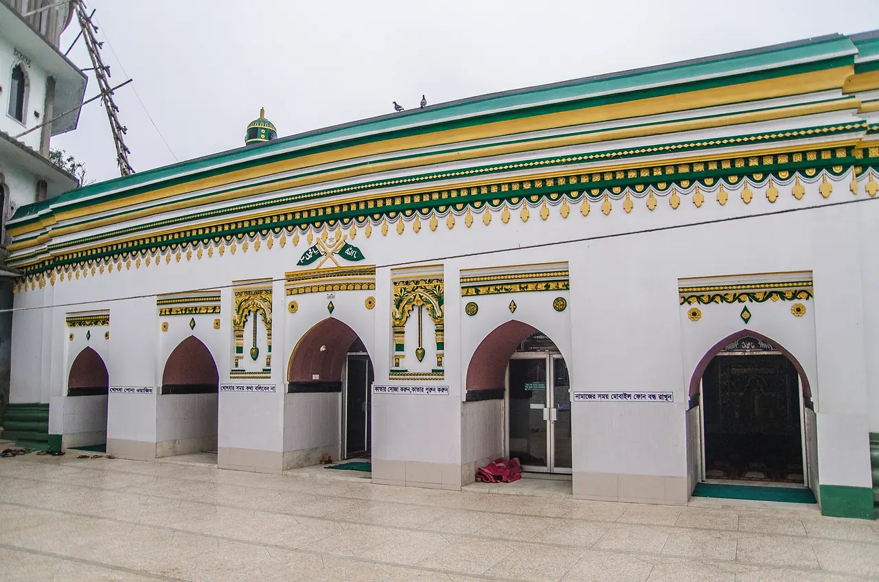 Shahzadpur Dargah Mosque