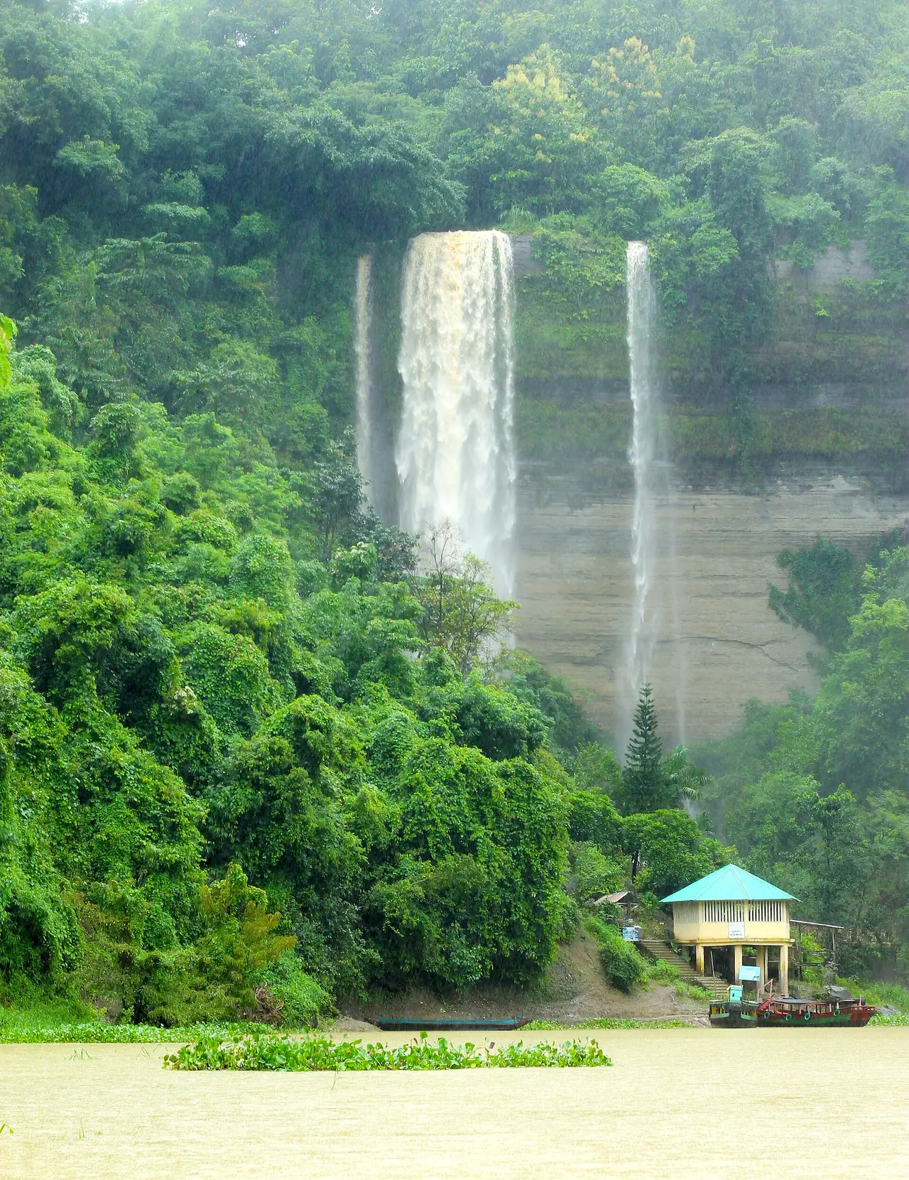 শুভলং ঝর্ণা