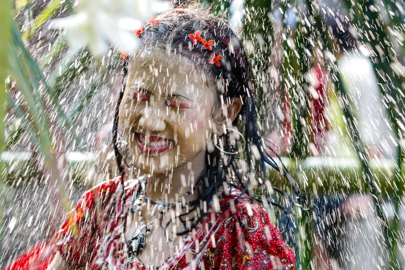 রাখাইনদের সাংগ্রাই জলকেলি উৎসব