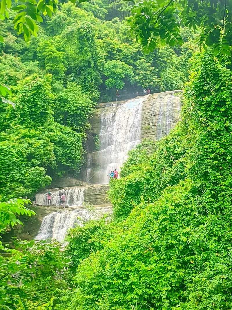 খৈয়াছড়া ঝর্ণা