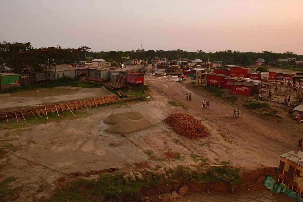 Daulatdia and Goalanda Ghat