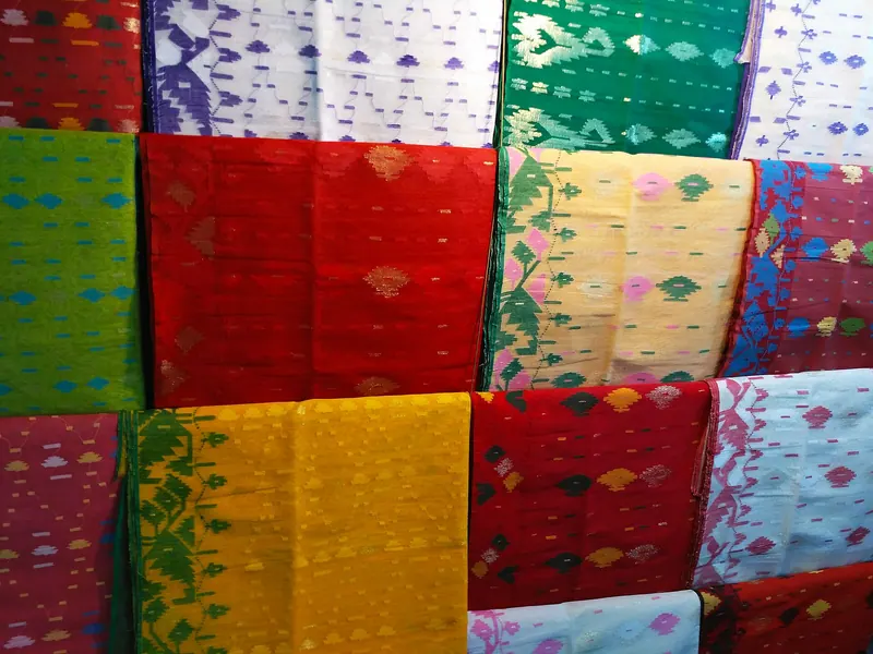 জামদানি শাড়ি