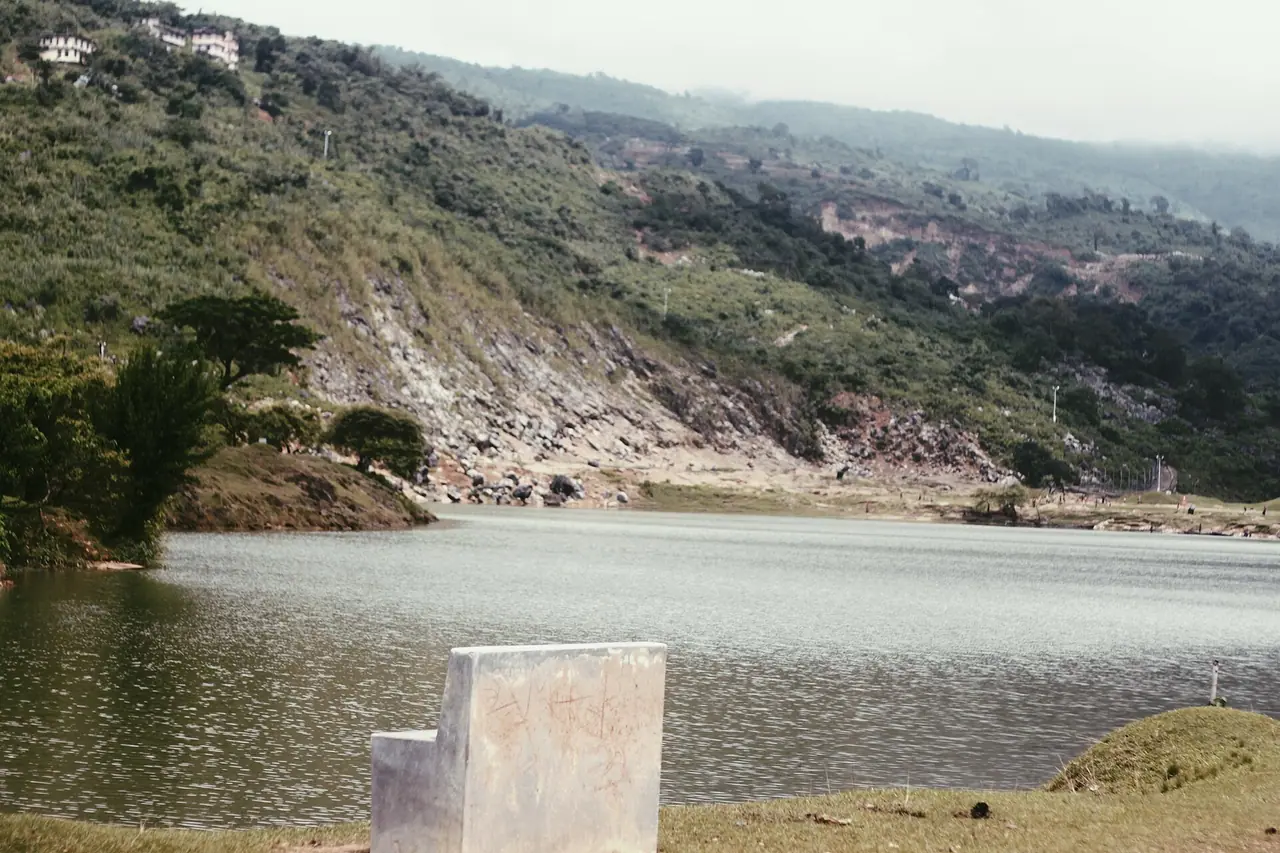 Niladri Lake