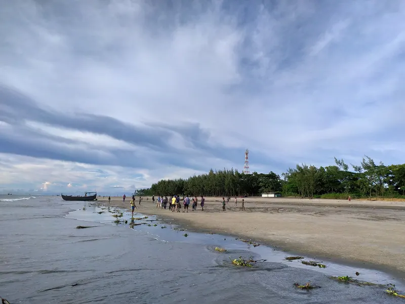 কুতুবদিয়া দ্বীপ ও বাতিঘর