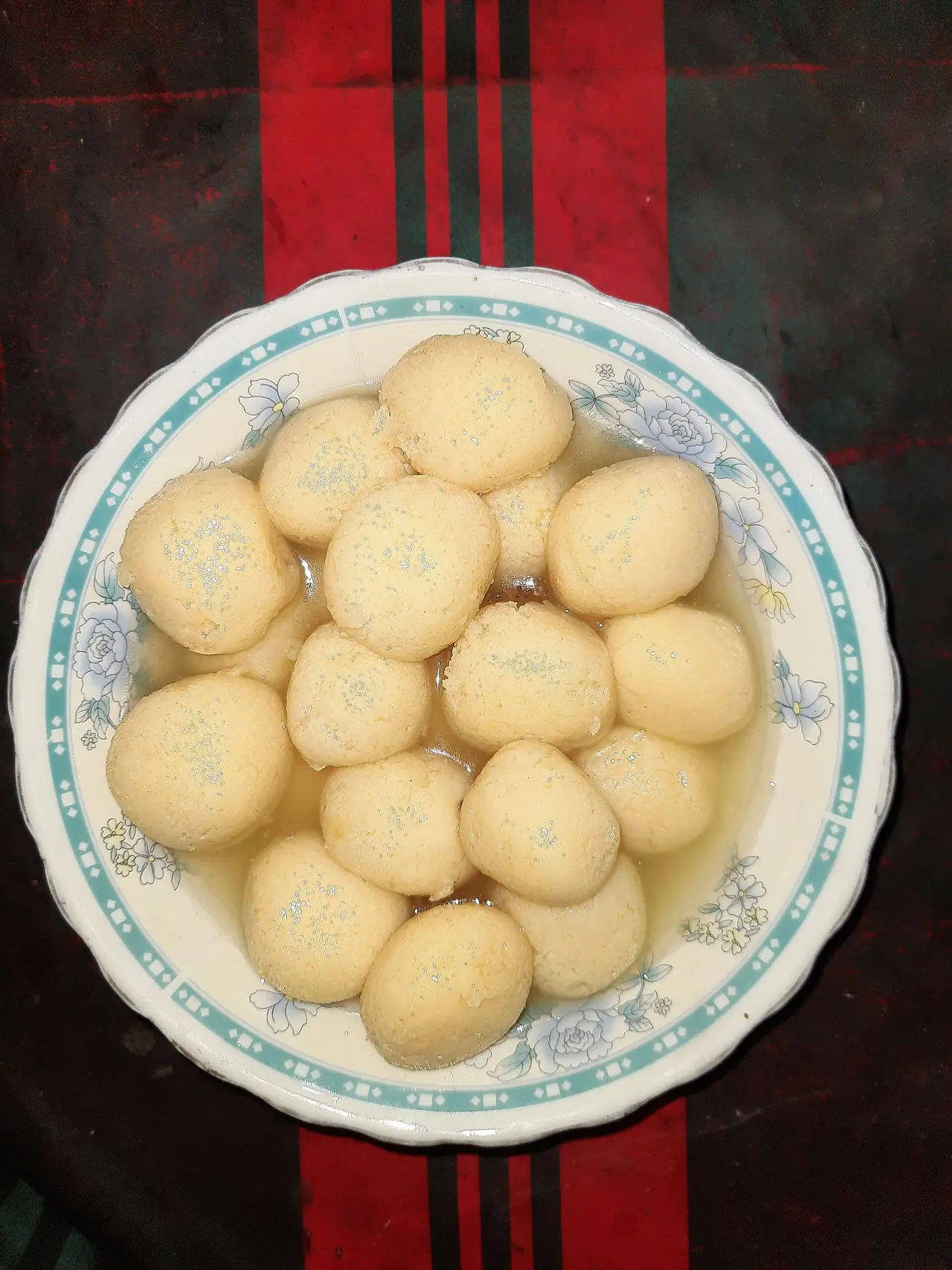 লৌহজংয়ের রসগোল্লা