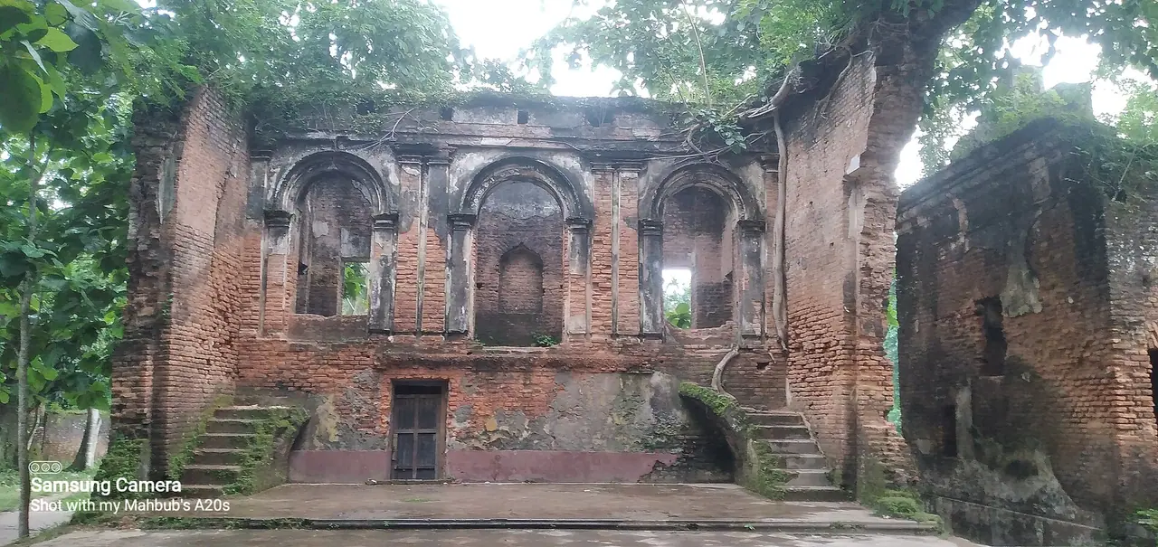 দালাল বাজার জমিদার বাড়ি