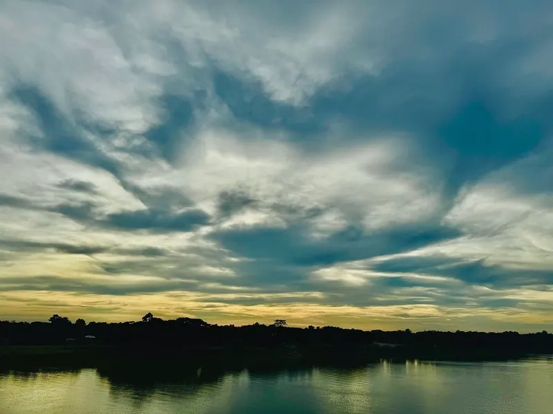মোহাম্মদপুরে মধুমতি নদীর পাড়